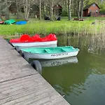 別荘 Letniskowe Nad Jeziorem Kazub