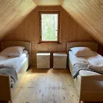 別荘 Letniskowe Nad Jeziorem Kazub Cieciorka