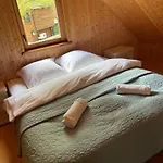 Letniskowe Nad Jeziorem Kazub