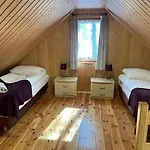 別荘 Letniskowe Nad Jeziorem Kazub Cieciorka