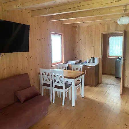 Letniskowe Nad Jeziorem Kazub *