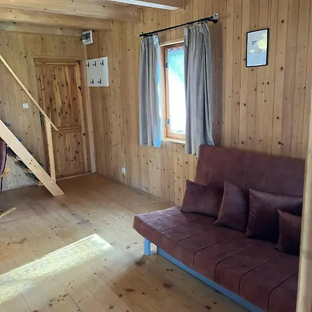 Letniskowe Nad Jeziorem Kazub *