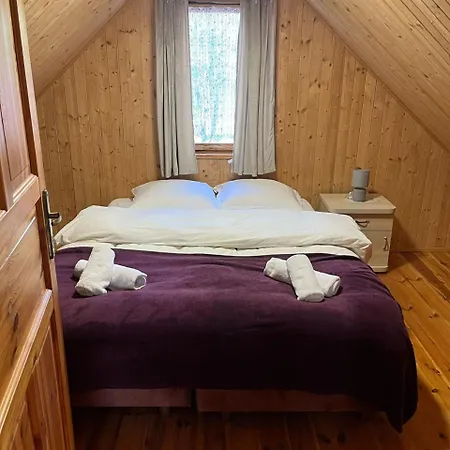 Letniskowe Nad Jeziorem Kazub Σπίτι διακοπών Cieciorka