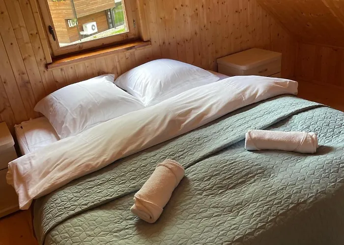 Letniskowe Nad Jeziorem Kazub