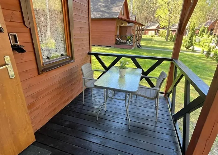 Letniskowe Nad Jeziorem Kazub Dom wakacyjny *