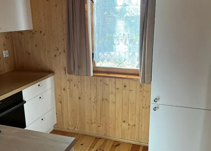 Letniskowe Nad Jeziorem Kazub Dom wakacyjny *