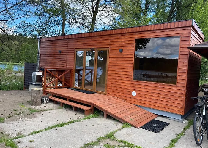 Letniskowe Nad Jeziorem Kazub Dom wakacyjny *