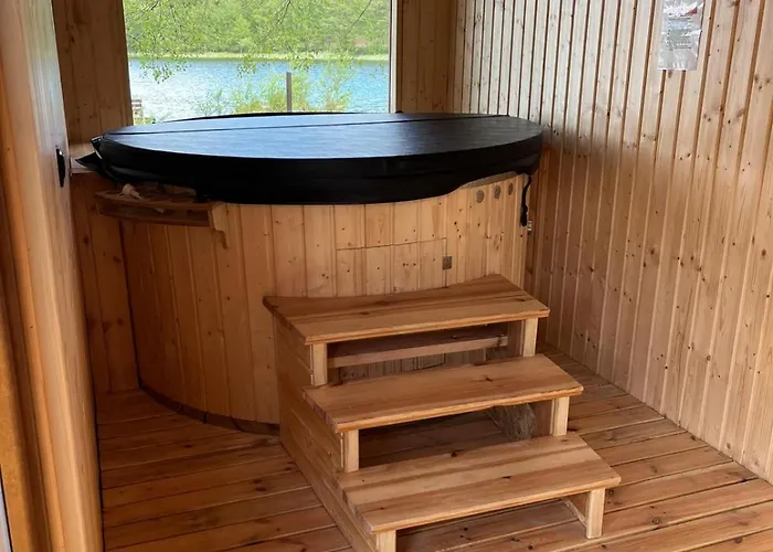 Letniskowe Nad Jeziorem Kazub Dom wakacyjny